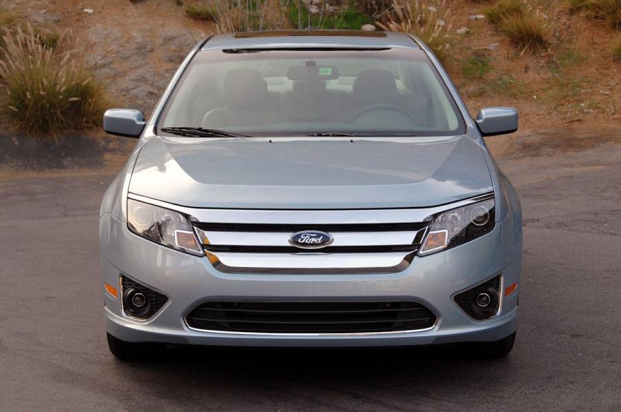  Ford Fusion Hybrid 2010 года  (US) (фото 87 из 111)